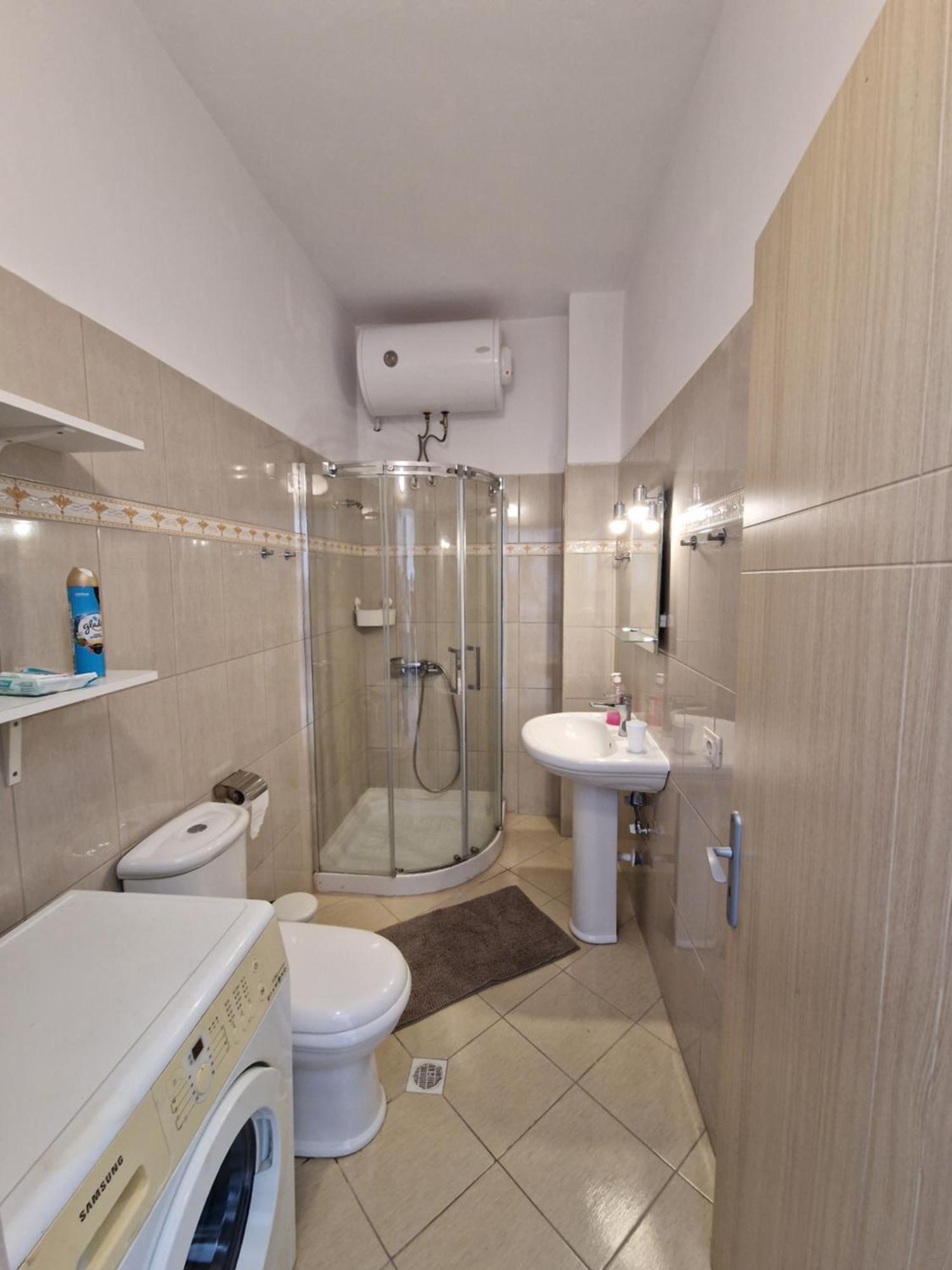 Orange Corner Apartment ซารานเดอ ภายนอก รูปภาพ